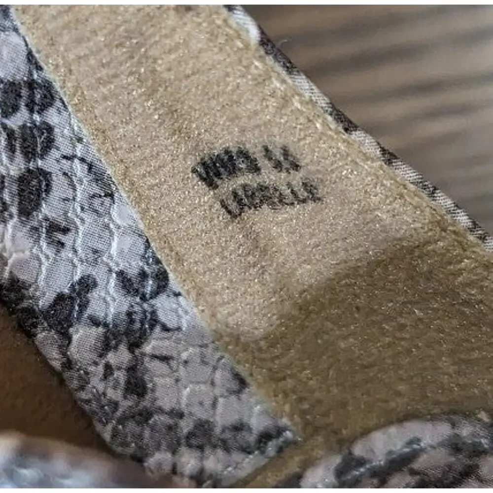 New Dolce Vita Labelle snakeskin print bar sandal Size 5.5
